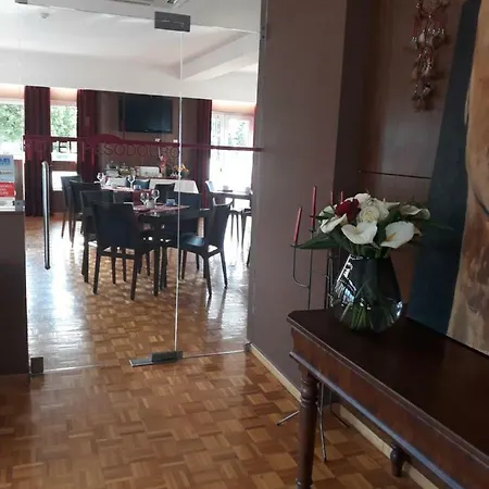 O Marques Hotel *